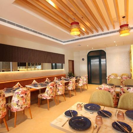 The Grand Ambassador Hotel กัตตะยัม ภายนอก รูปภาพ