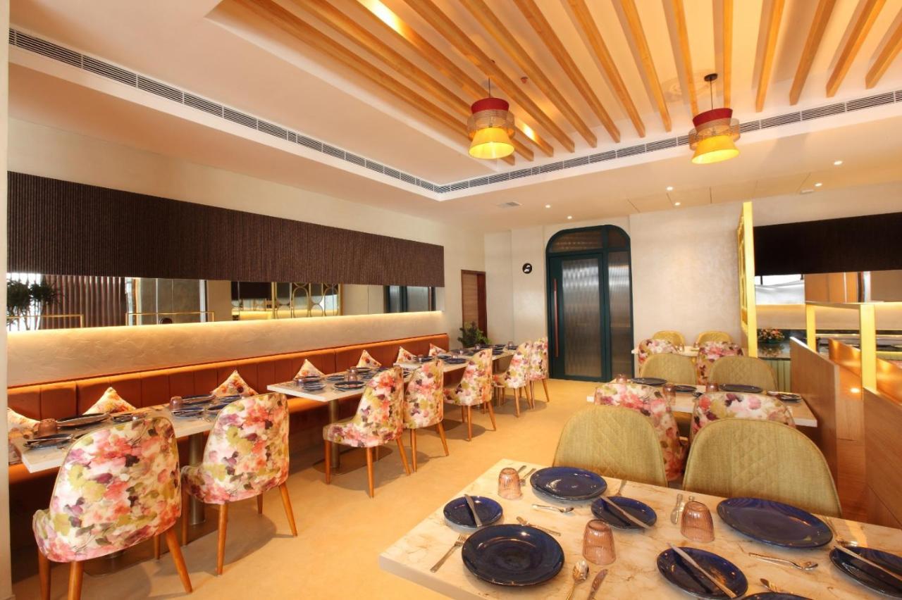 The Grand Ambassador Hotel กัตตะยัม ภายนอก รูปภาพ
